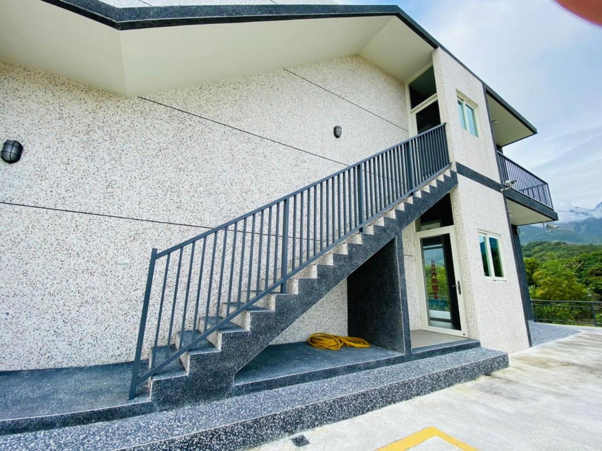 Taitung Crabs House Appartement Chenggong Buitenkant foto